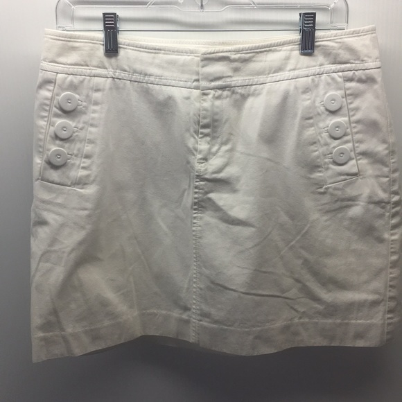 Lilly Pulitzer Dresses & Skirts - Lilly Pulitzer off white size 8 skirt (A3.12)